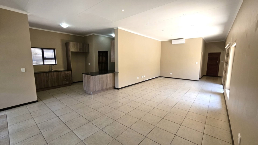 To Let 3 Bedroom Property for Rent in Melodie North West